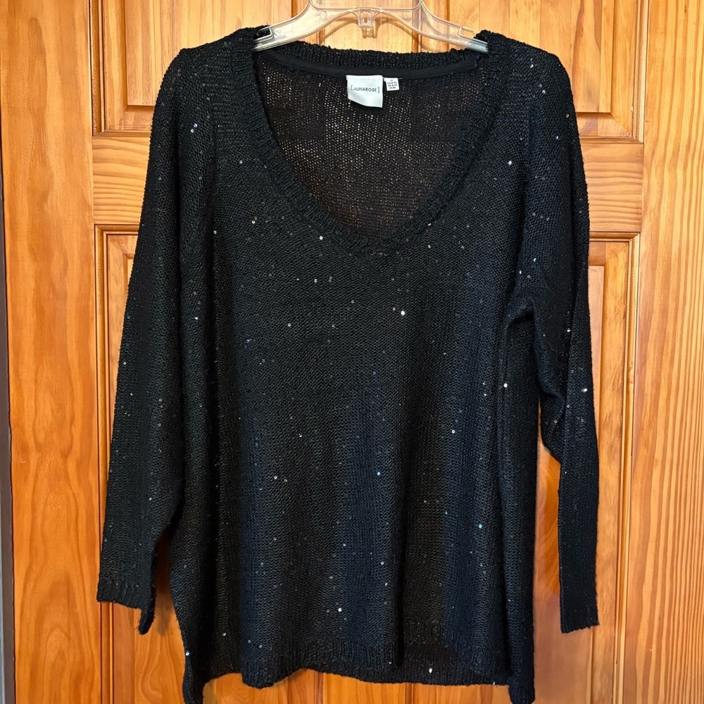 Junarose Black V-Neck Sweater